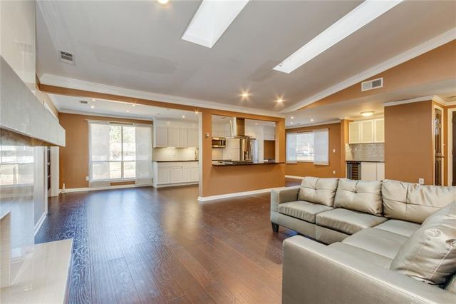 1050 Terramont Drive, Roswell, GA 30076