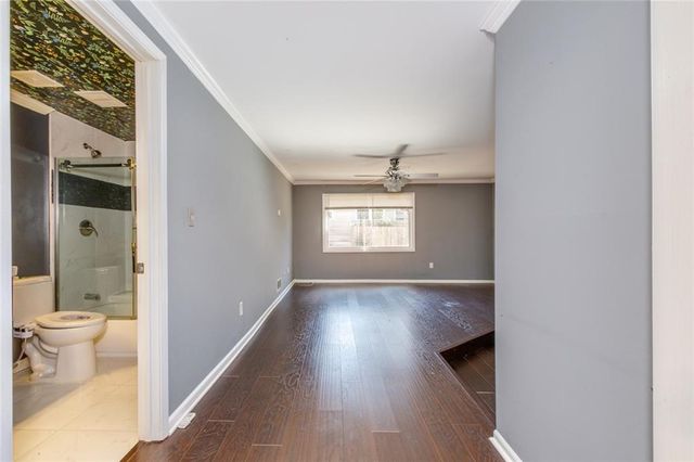 1050 Terramont Drive, Roswell, GA 30076