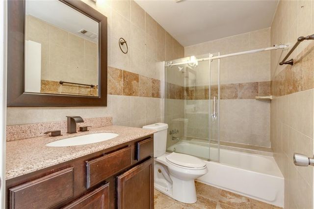 1050 Terramont Drive, Roswell, GA 30076