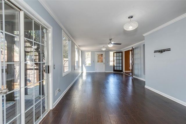 1050 Terramont Drive, Roswell, GA 30076