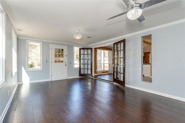 1050 Terramont Drive, Roswell, GA 30076