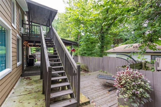 1050 Terramont Drive, Roswell, GA 30076