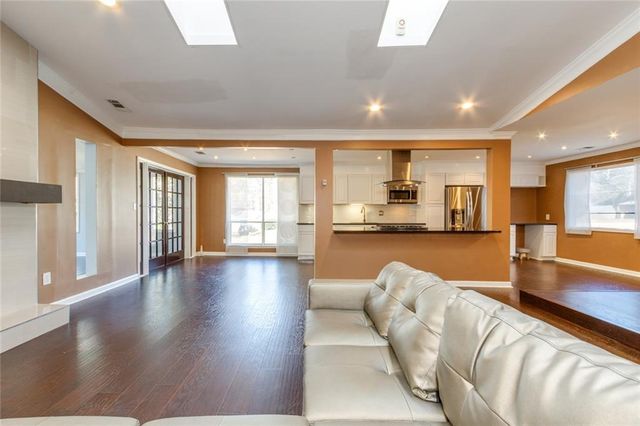 1050 Terramont Drive, Roswell, GA 30076