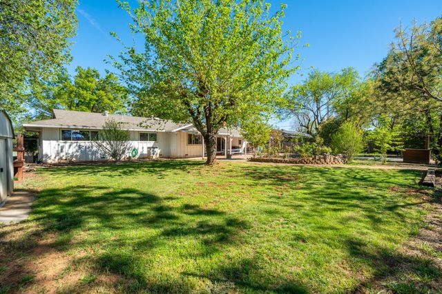 6908 Riata Drive, Redding, CA 96002