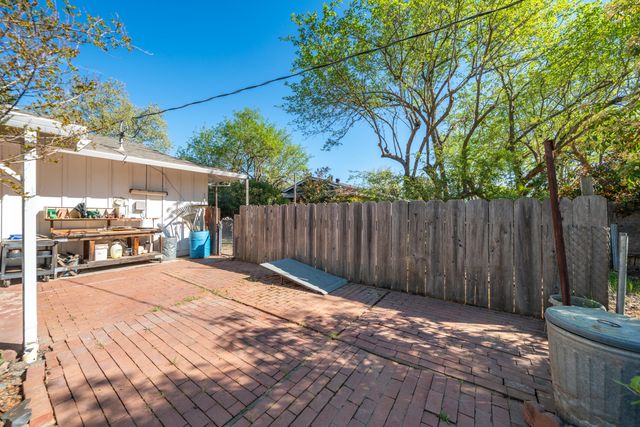 6908 Riata Drive, Redding, CA 96002