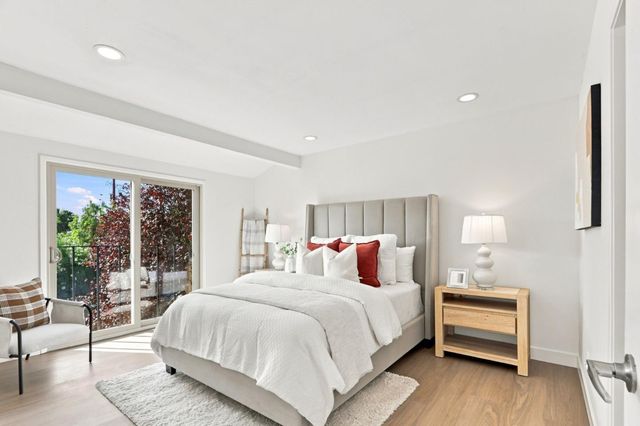 777 San Antonio Road 78, Palo Alto, CA 94303