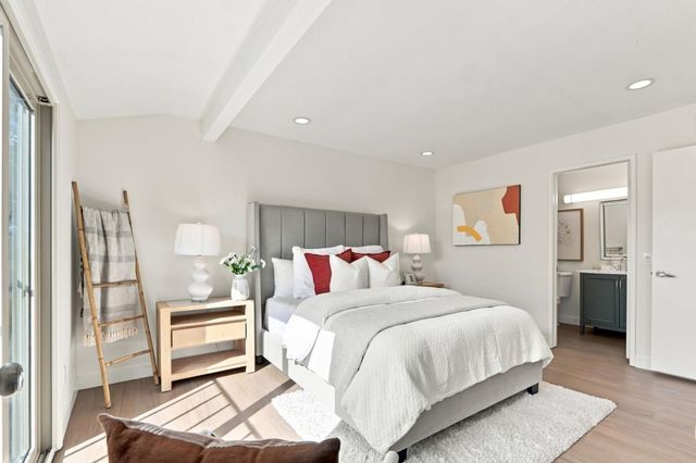 777 San Antonio Road 78, Palo Alto, CA 94303