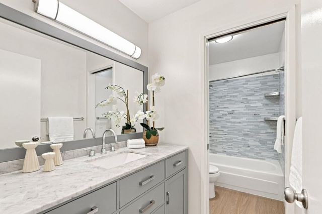 777 San Antonio Road 78, Palo Alto, CA 94303