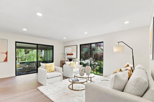 777 San Antonio Road 78, Palo Alto, CA 94303