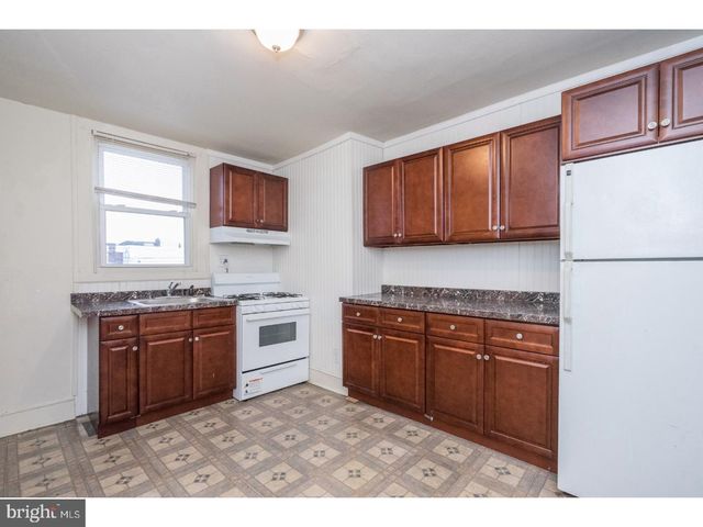 5631 N 11TH ST, Philadelphia, PA 19141