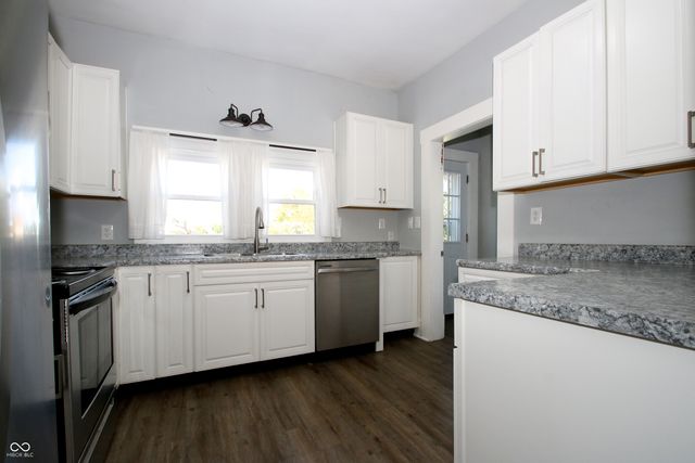 56 Central Avenue, Franklin, IN 46131