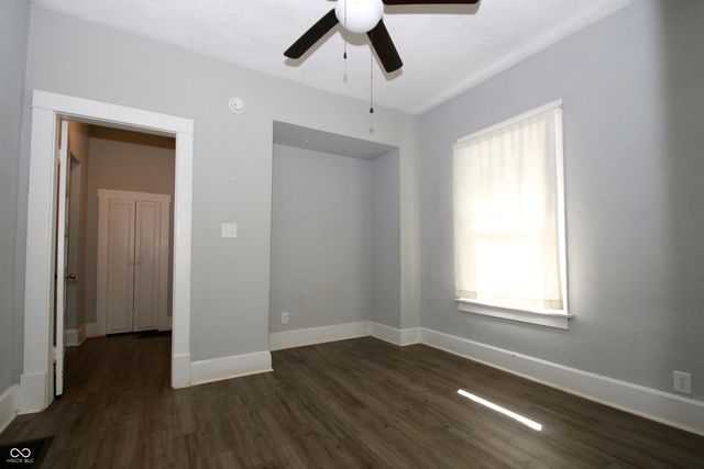 56 Central Avenue, Franklin, IN 46131