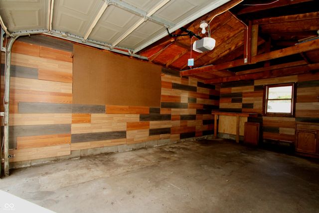 56 Central Avenue, Franklin, IN 46131