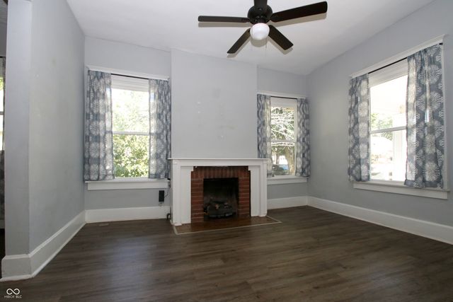 56 Central Avenue, Franklin, IN 46131