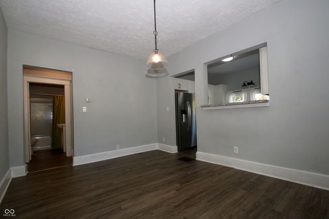 56 Central Avenue, Franklin, IN 46131