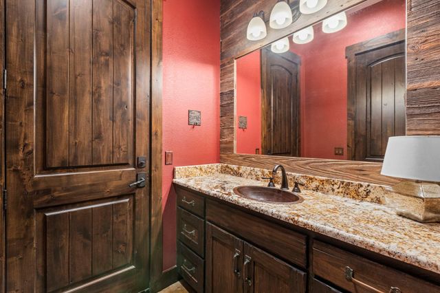 297 Kylie Rae CT, Round Mountain, TX 78663