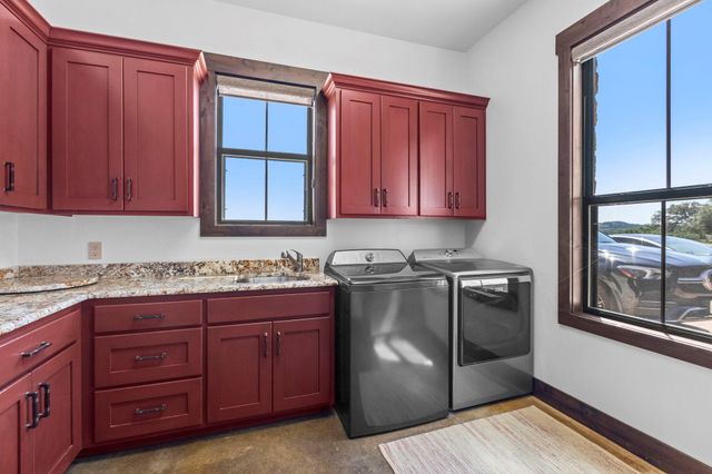 297 Kylie Rae CT, Round Mountain, TX 78663
