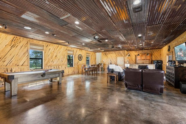 297 Kylie Rae CT, Round Mountain, TX 78663