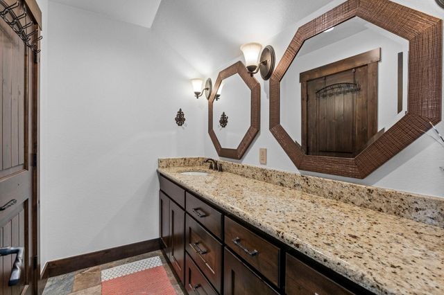 297 Kylie Rae CT, Round Mountain, TX 78663
