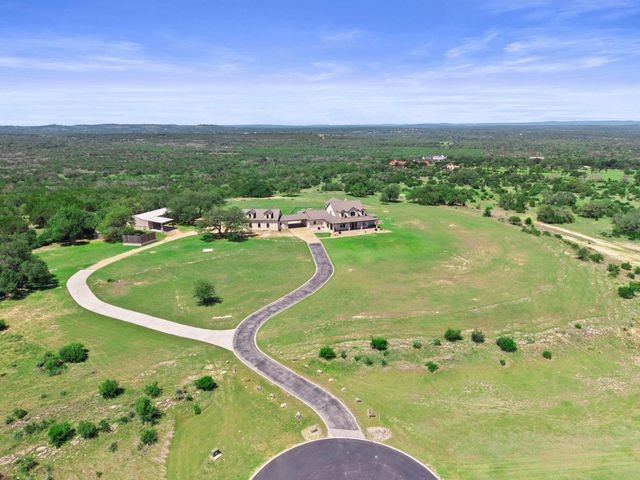297 Kylie Rae CT, Round Mountain, TX 78663