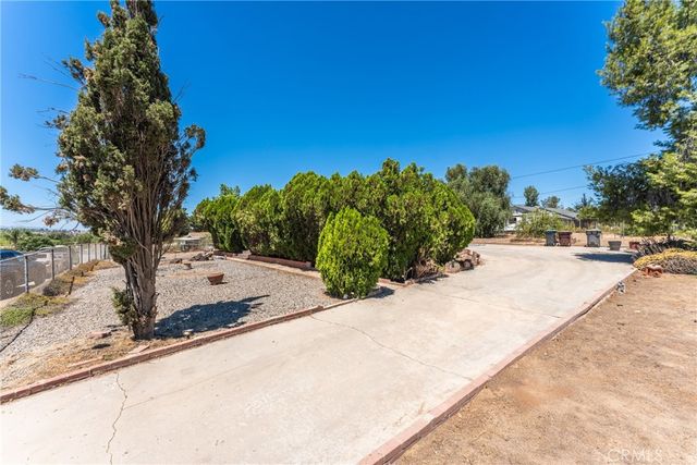 21470 Memory, Perris, CA 92570