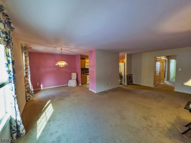 34 Chanda Ct 34, Clifton City, NJ 07012