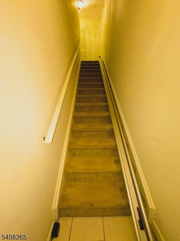 34 Chanda Ct 34, Clifton City, NJ 07012