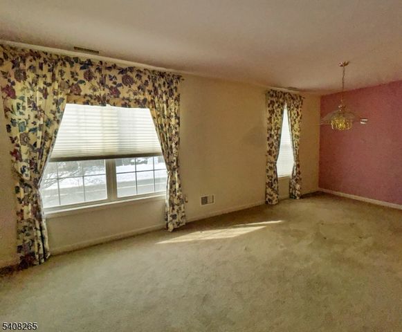 34 Chanda Ct 34, Clifton City, NJ 07012