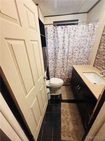 1148 Niagara Avenue, Niagara Falls, NY 14305