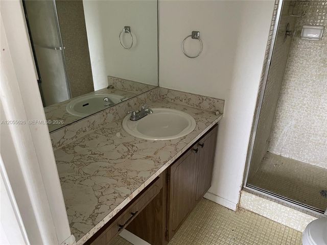 8135 Sunrise Lakes Blvd 309, Sunrise, FL 33322