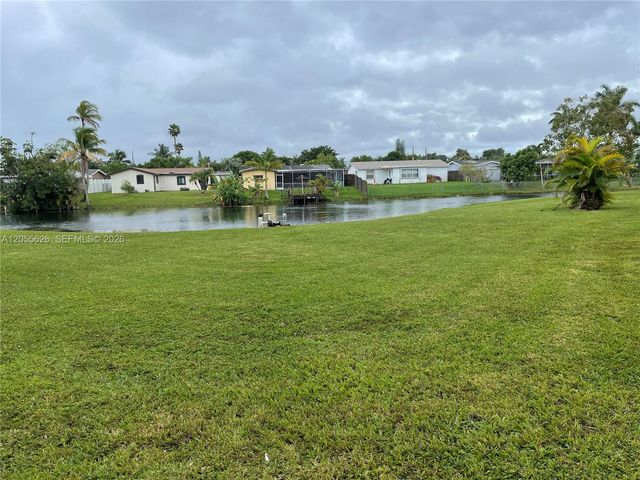 8135 Sunrise Lakes Blvd 309, Sunrise, FL 33322