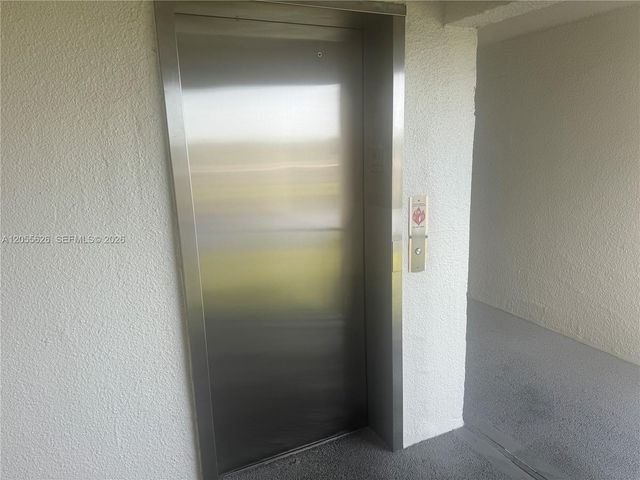8135 Sunrise Lakes Blvd 309, Sunrise, FL 33322