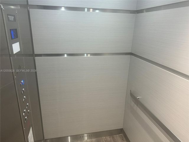 8135 Sunrise Lakes Blvd 309, Sunrise, FL 33322