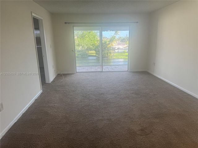 8135 Sunrise Lakes Blvd 309, Sunrise, FL 33322