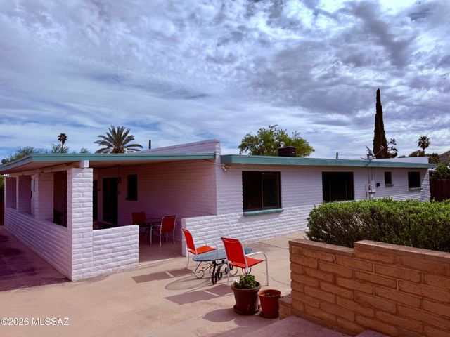 2523 W Calle Paraíso, Tucson, AZ 85745