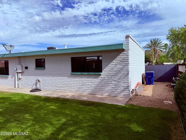2523 W Calle Paraíso, Tucson, AZ 85745