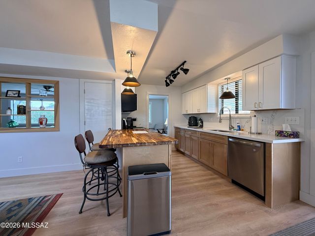 2523 W Calle Paraíso, Tucson, AZ 85745