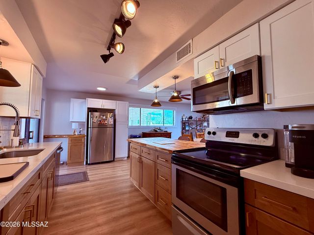 2523 W Calle Paraíso, Tucson, AZ 85745