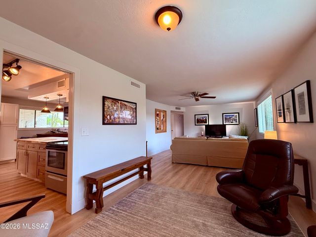 2523 W Calle Paraíso, Tucson, AZ 85745