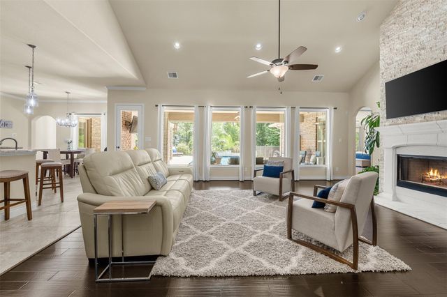 8992 Wind Jammer Lane, Montgomery, TX 77316