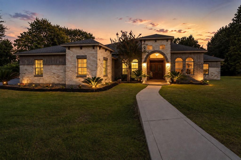 8992 Wind Jammer Lane, Montgomery, TX 77316