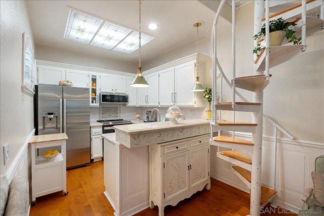 7274 Shoreline Drive 116, San Diego, CA 92122