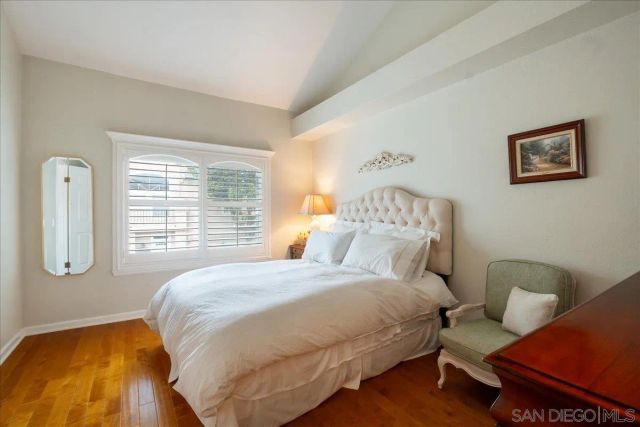 7274 Shoreline Drive 116, San Diego, CA 92122