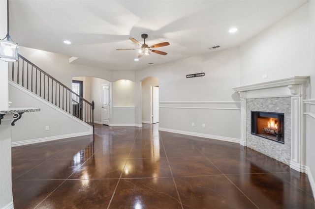 6403 Westover Drive, Granbury, TX 76049