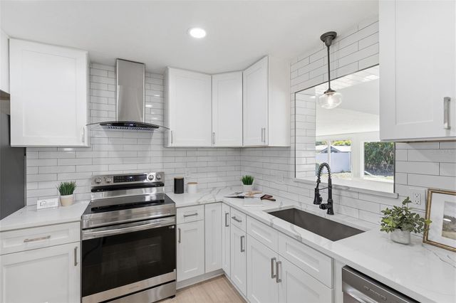 2325 GLENMOOR ROAD N, Clearwater, FL 33764