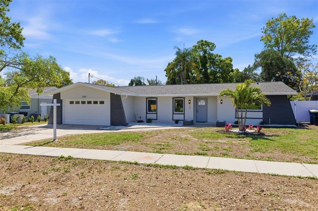 2325 GLENMOOR ROAD N, Clearwater, FL 33764