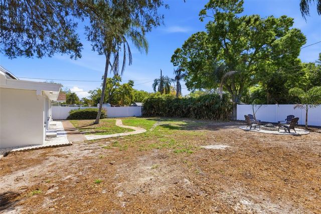 2325 GLENMOOR ROAD N, Clearwater, FL 33764