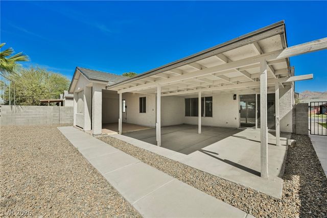 5539 Ballinger Drive, Las Vegas, NV 89142