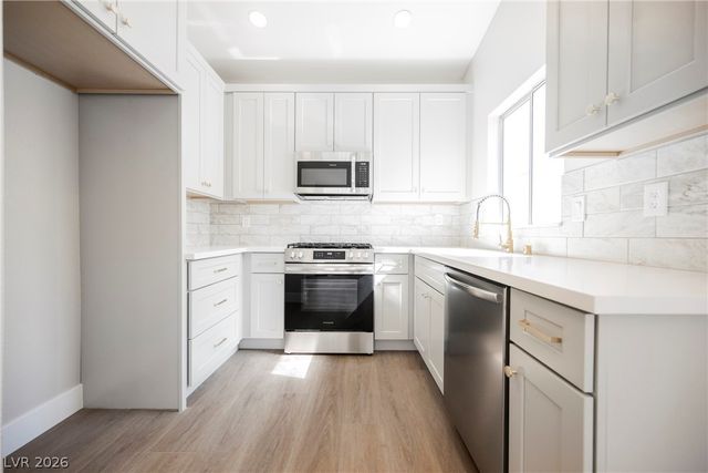 5539 Ballinger Drive, Las Vegas, NV 89142