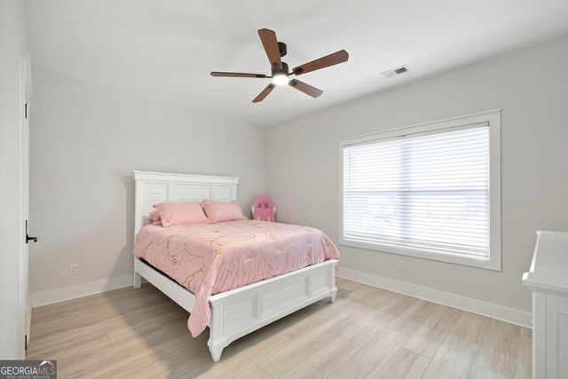 216 Creekside Trail, Forsyth, GA 31029